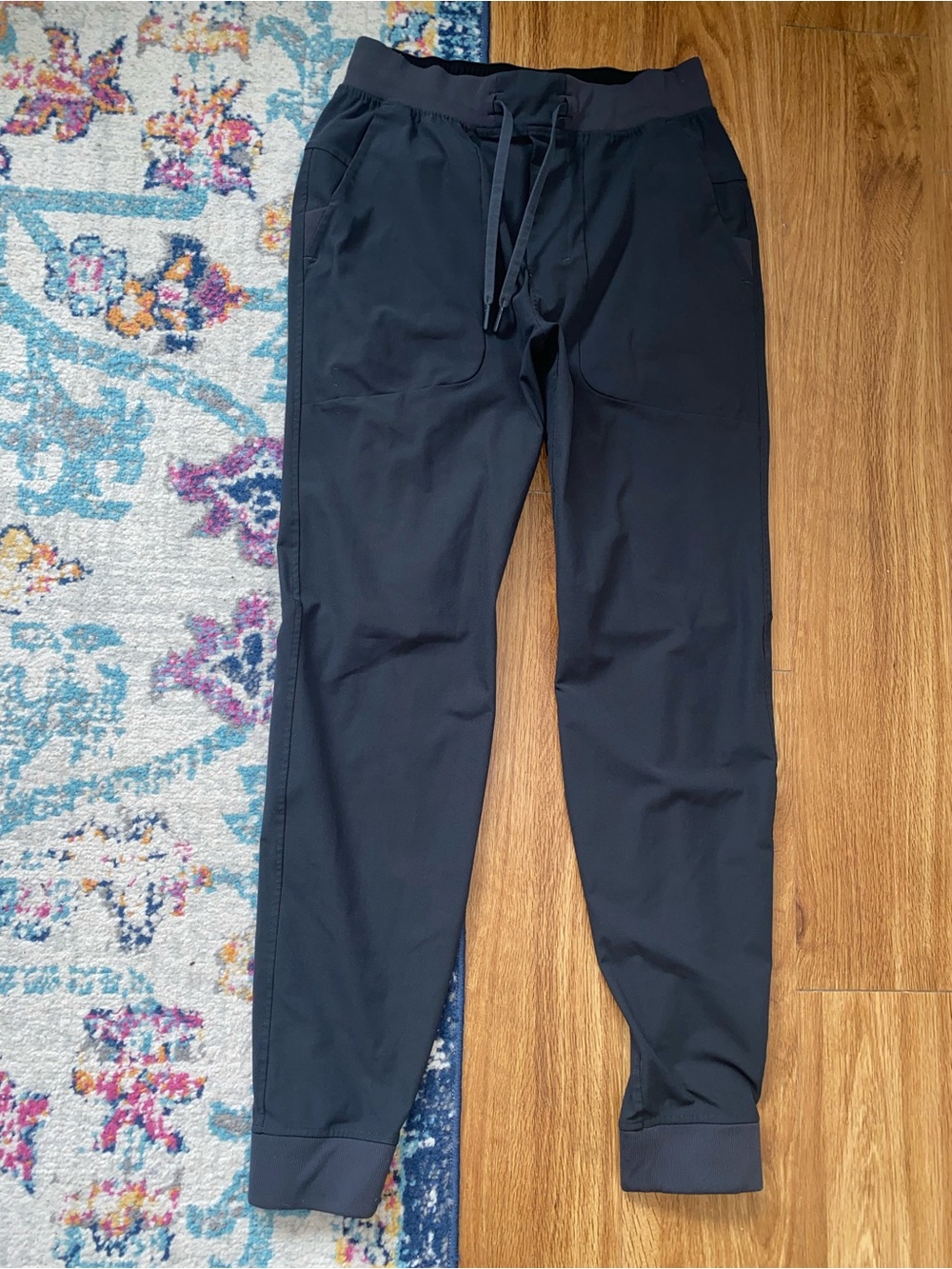 Women’s Lululemon Joggers size S